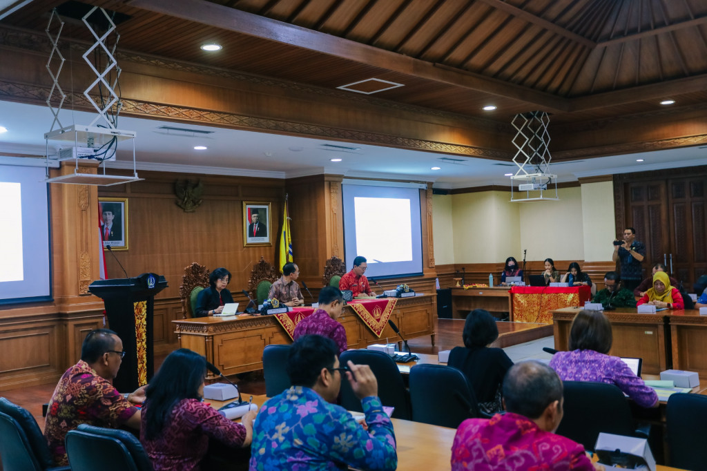 Wabup Ketut Suiasa Pimpin Rakor HLM TPID Kabupaten Badung